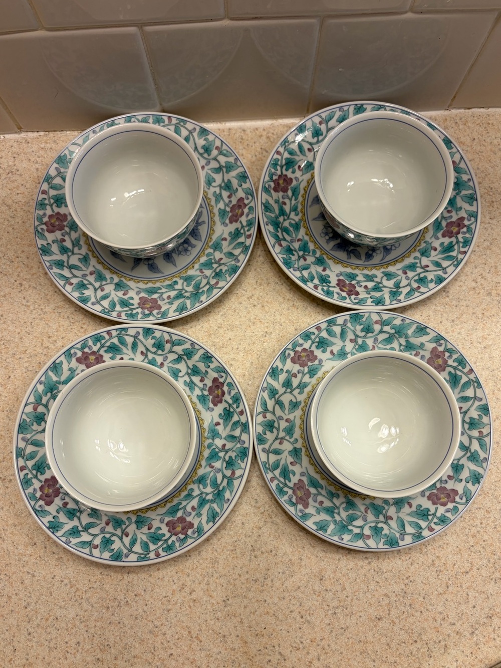 Vintage Arita Floral Porcelain Tea Cup and Saucer Set - Green and Pink - Picture 5 of 12